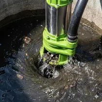 Bomba Submersível Trituradora Eurobombas WQ Destroyer-1100M 1,5CV Monofásica 220V